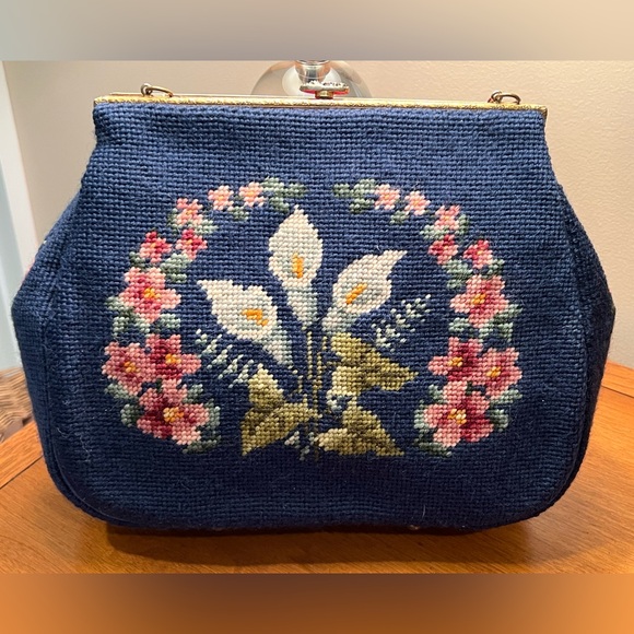 Handbags - Vintage Antique Floral Needlepoint Tapestry Handbag in Beautiful Condition